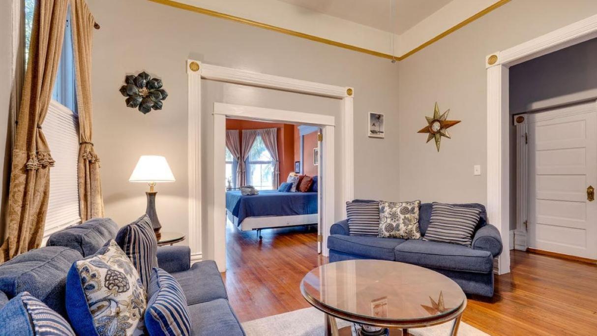 Elegant 2 Bed Directly On Forsyth Park Leilighet Savannah Eksteriør bilde