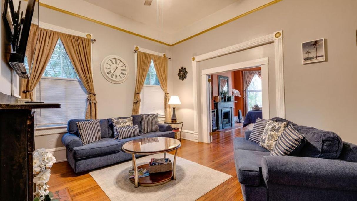 Elegant 2 Bed Directly On Forsyth Park Leilighet Savannah Eksteriør bilde