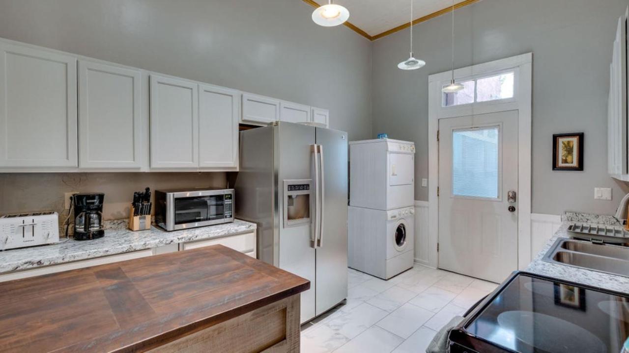 Elegant 2 Bed Directly On Forsyth Park Leilighet Savannah Eksteriør bilde