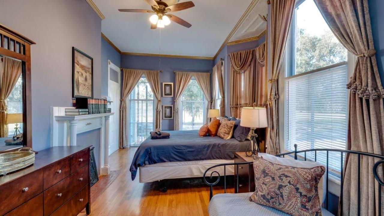 Elegant 2 Bed Directly On Forsyth Park Leilighet Savannah Eksteriør bilde