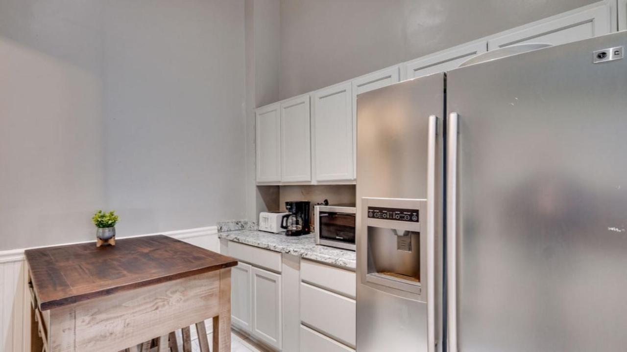 Elegant 2 Bed Directly On Forsyth Park Leilighet Savannah Eksteriør bilde