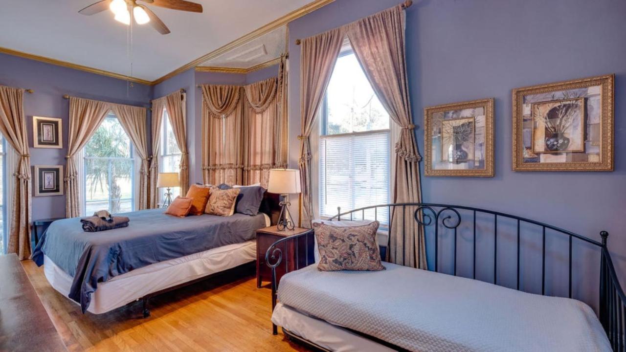 Elegant 2 Bed Directly On Forsyth Park Leilighet Savannah Eksteriør bilde